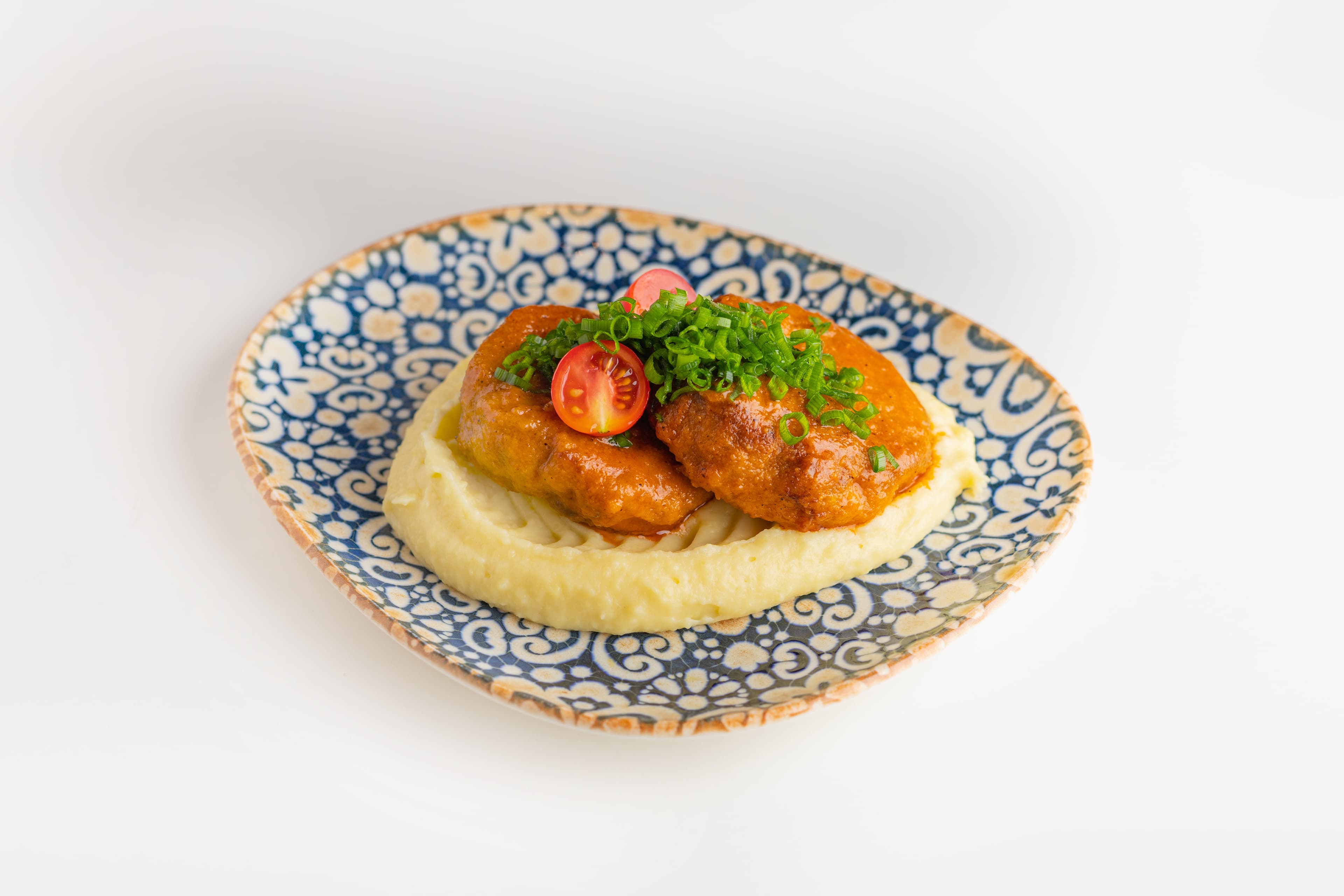 Курица с картофельным пюре и зеленью